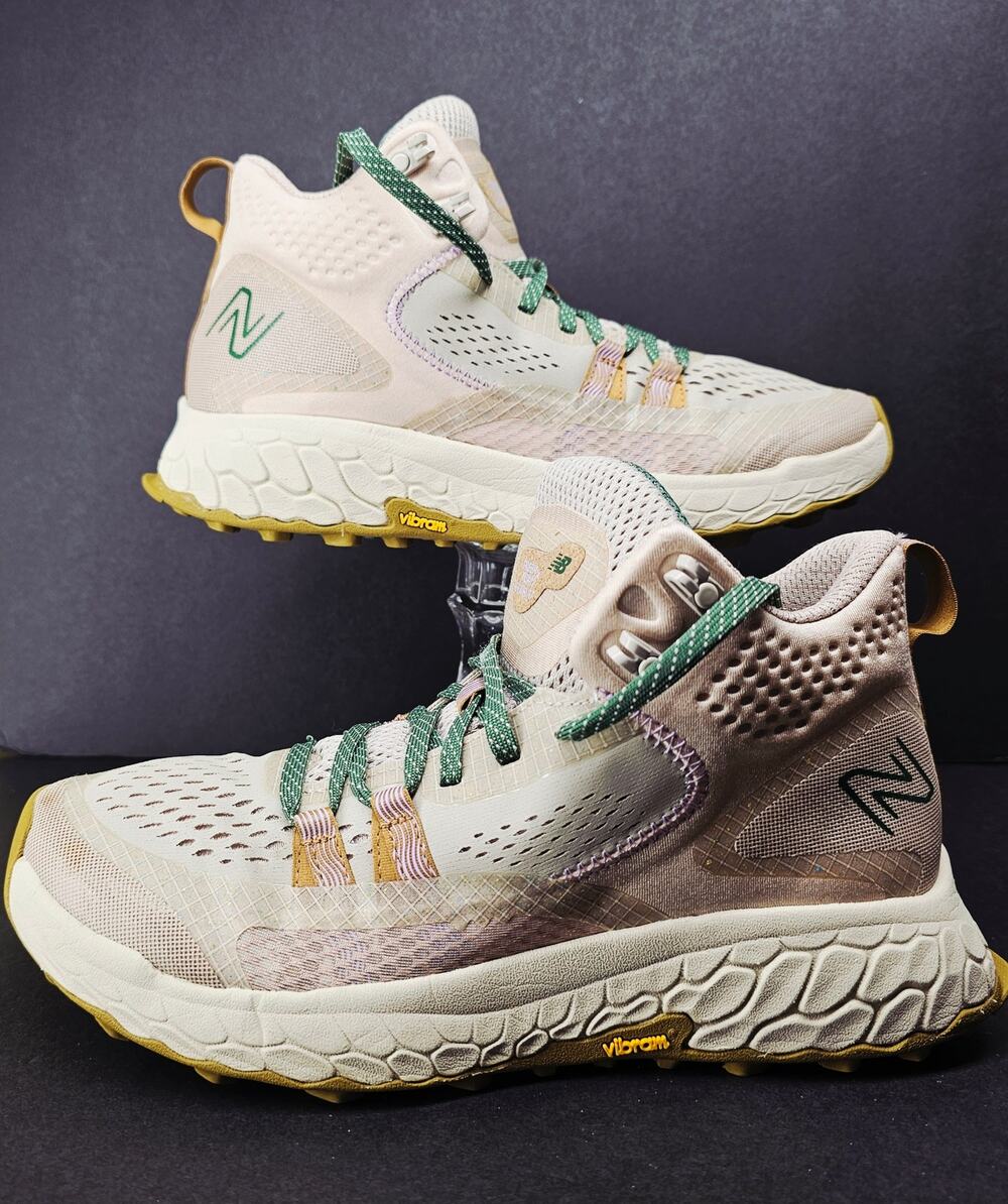 New Balance Women 8.5 Comfy footwear